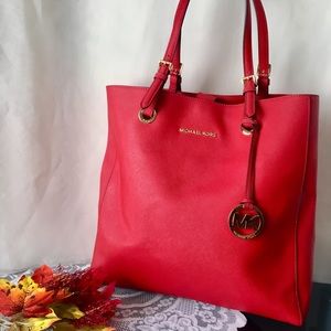 NWOT✨Michael Kors✨Candy Apple Red Saffiano Tote